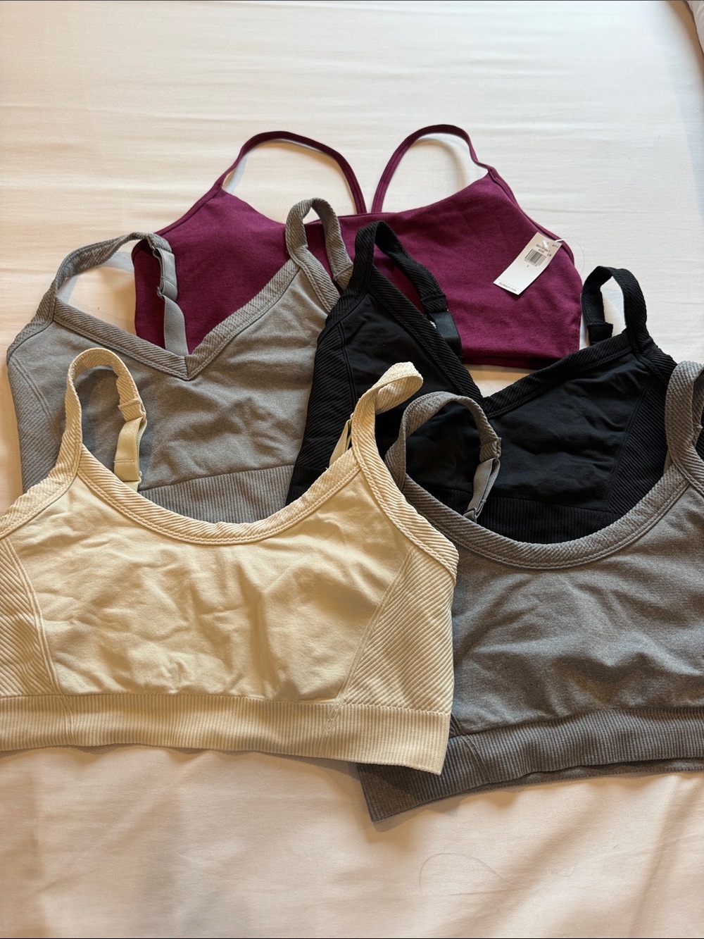 Lot of 5 Women’s Old Navy Active Sports Bras- Black, Gray, Cream & Burgundy
